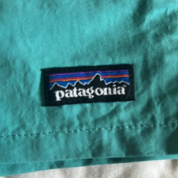 Patagonia Baggies girl size S (7-8) - Picture 3 of 5